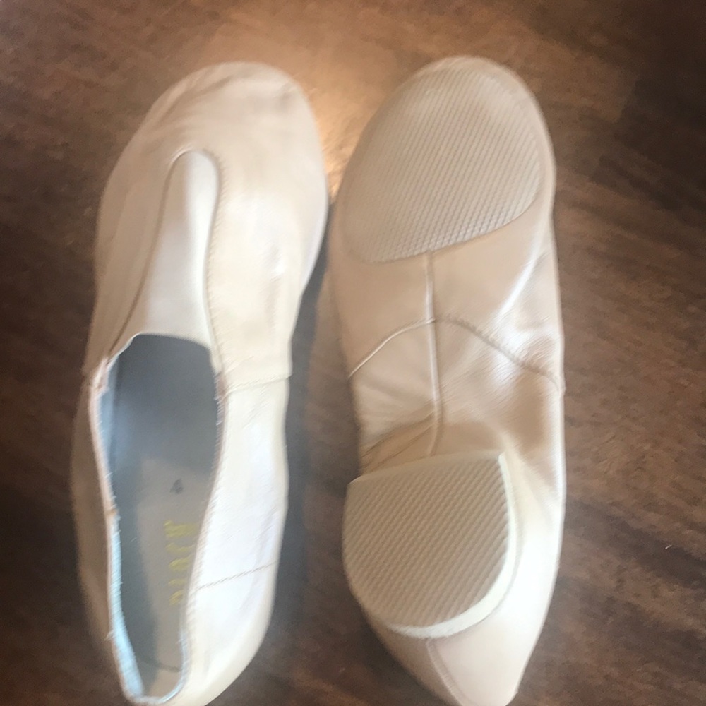 Bloch Jazz shoes